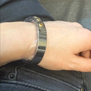 Inori  New stainless steel  unisex Bracelet size 6.5, 1cm thick